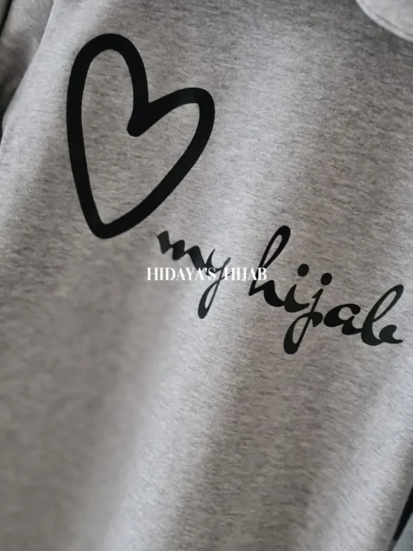 tshirt_closeup-1 Love My Hijab - Trui Grijs